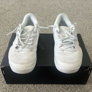 Kobe VIII halo protro